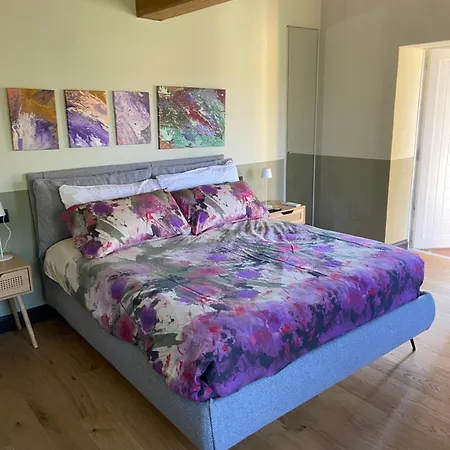 B E B Livia Bed and Breakfast