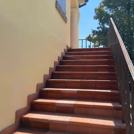 B E B Livia Bed and Breakfast Rolo