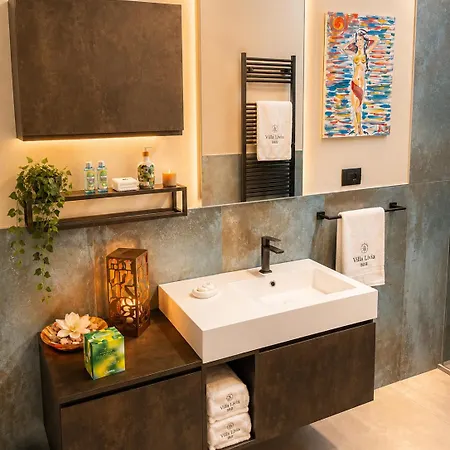 B E B Livia Bed & Breakfast 3*